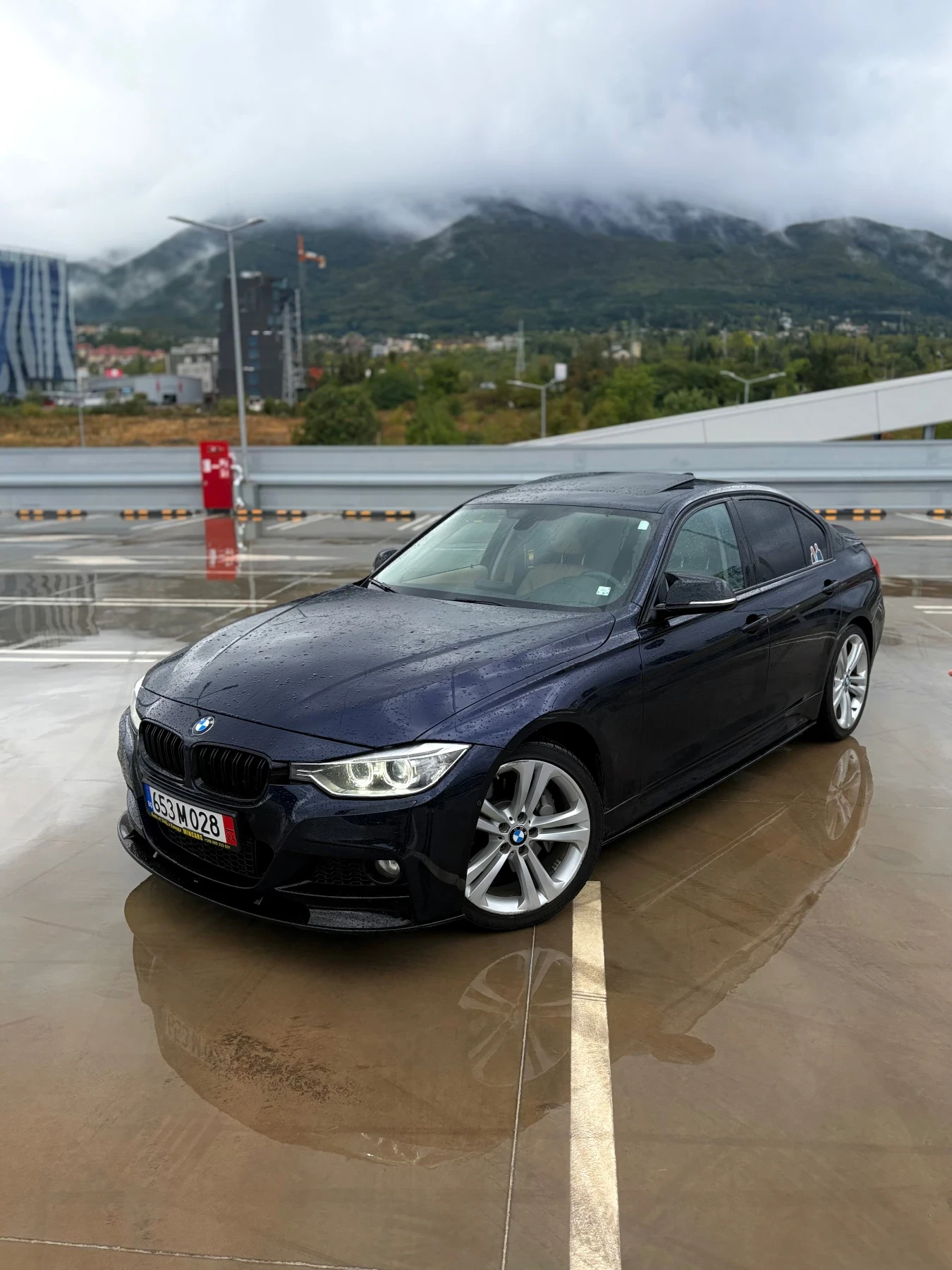 BMW 335 I Задно* 165000км* M-sport* Подгрев* Хедъп* М.точк - [1] 