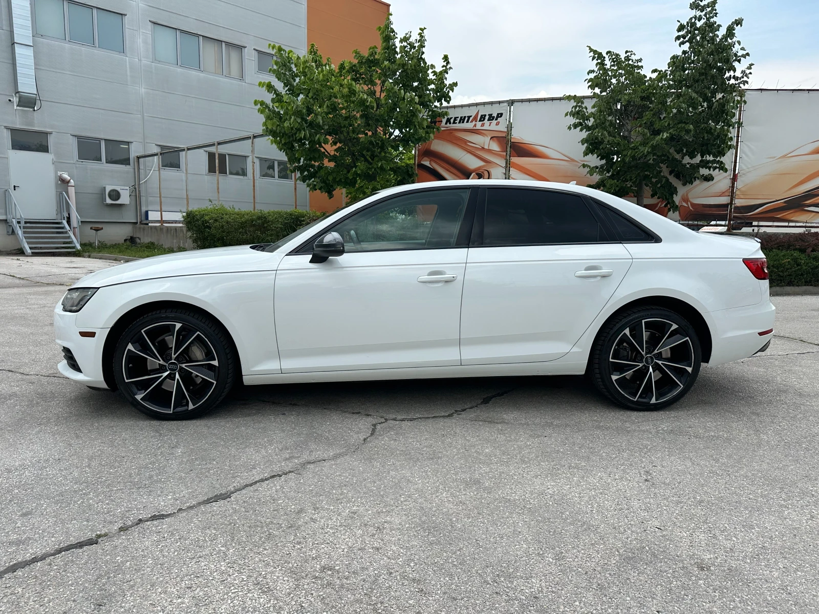 Audi A4 2.0i 252 к.с. - изображение 2