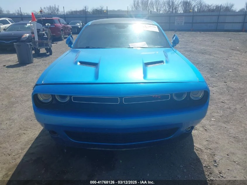 Dodge Challenger 5.7L V-8 VVT, 372HP Rear Wheel Drive - изображение 3