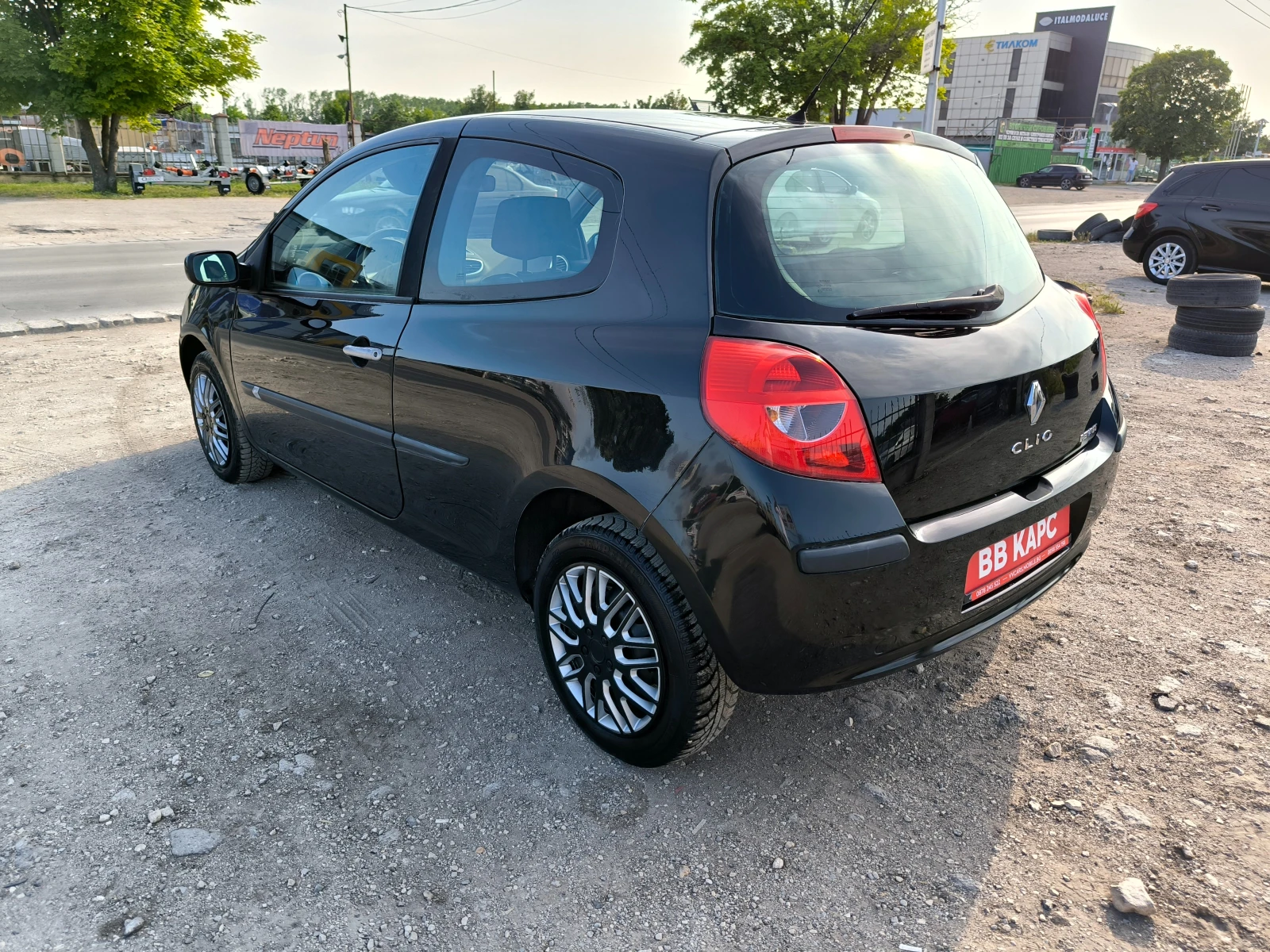 Renault Clio 1.2i 16V EURO4 КЛИМА - изображение 5