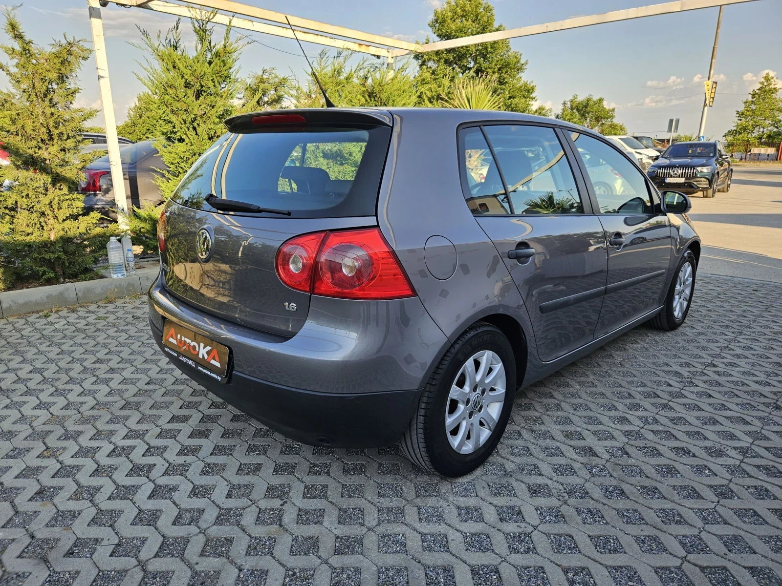 VW Golf 1.6i-102кс= ГАЗ* BRC* = ОБСЛУЖЕН= КЛИМАТИК  - изображение 3