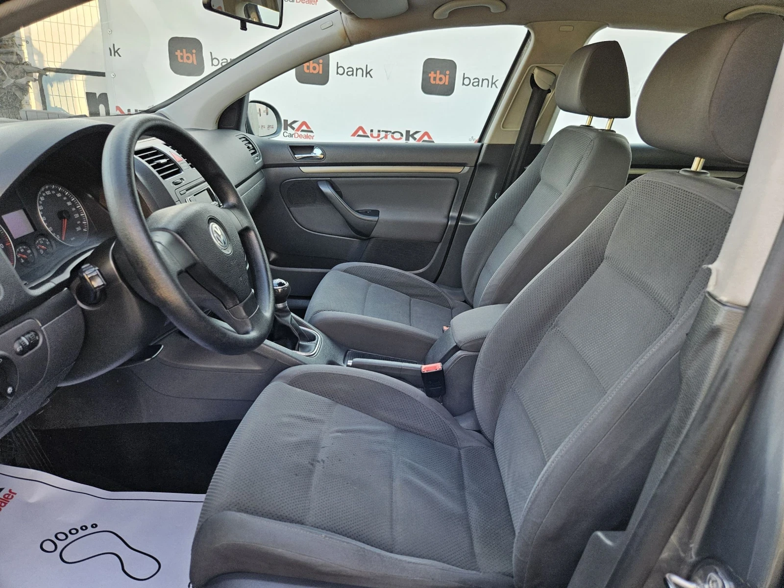 VW Golf 1.6i-102кс= ГАЗ* BRC* = ОБСЛУЖЕН= КЛИМАТИК  - изображение 7