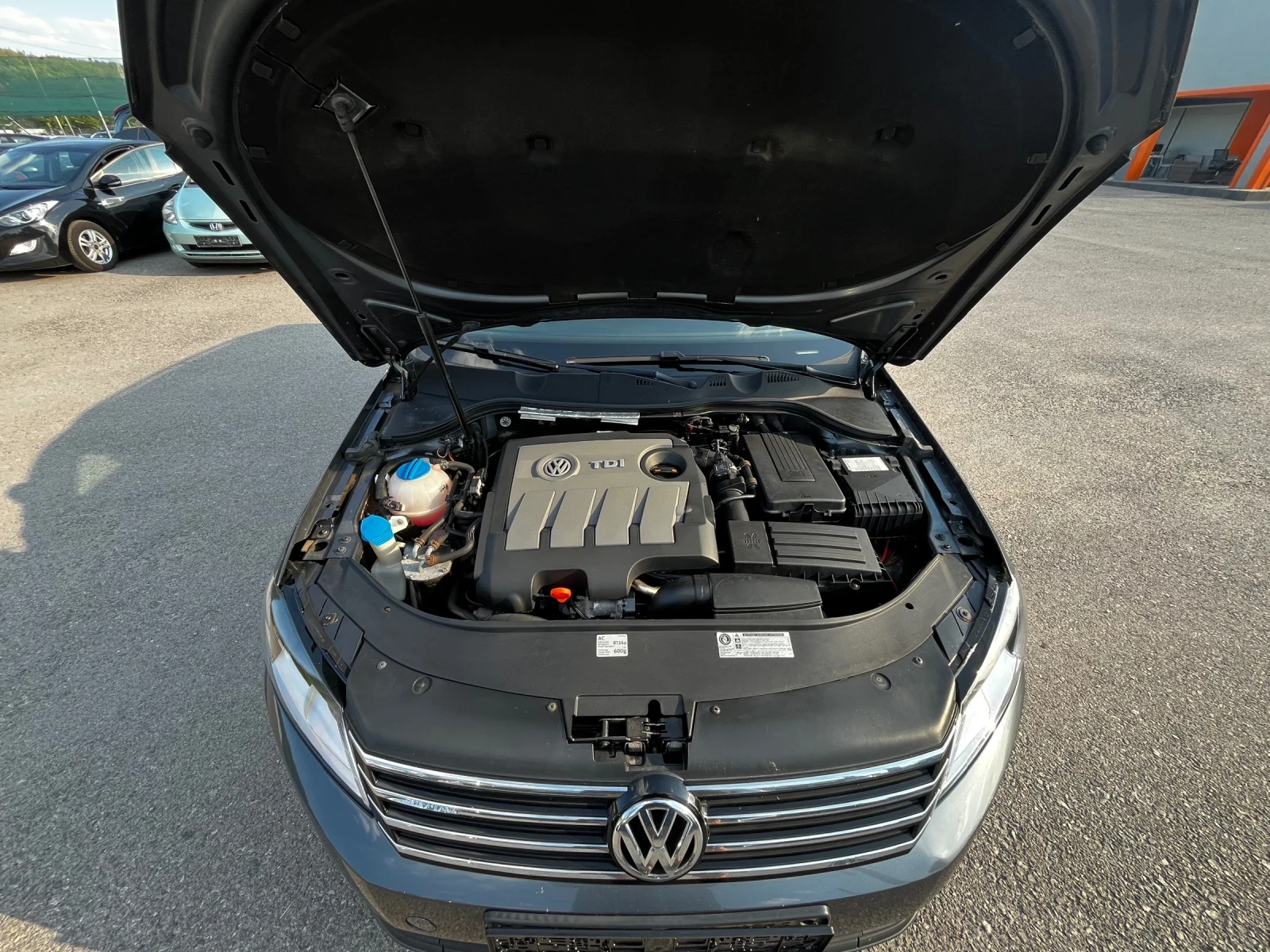 VW Passat 1.6TDi 105кс 6 скорости | Mobile.bg — изображение 15
