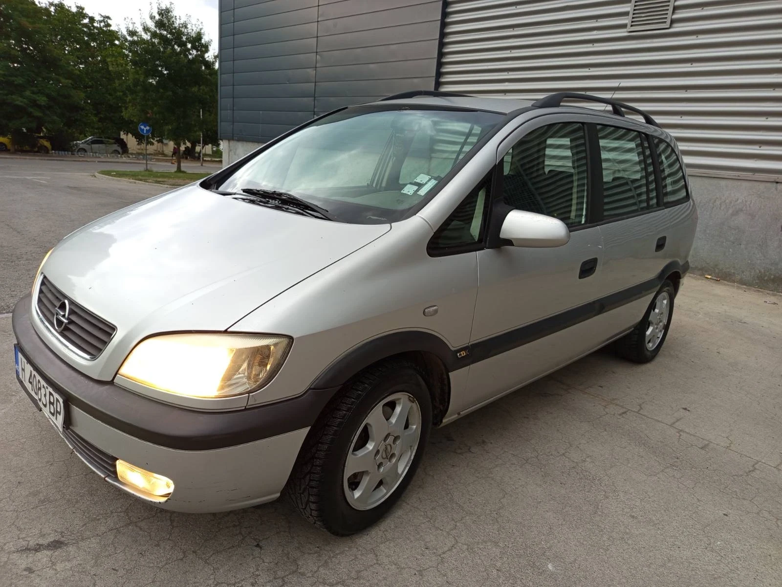 Opel Zafira  - изображение 5