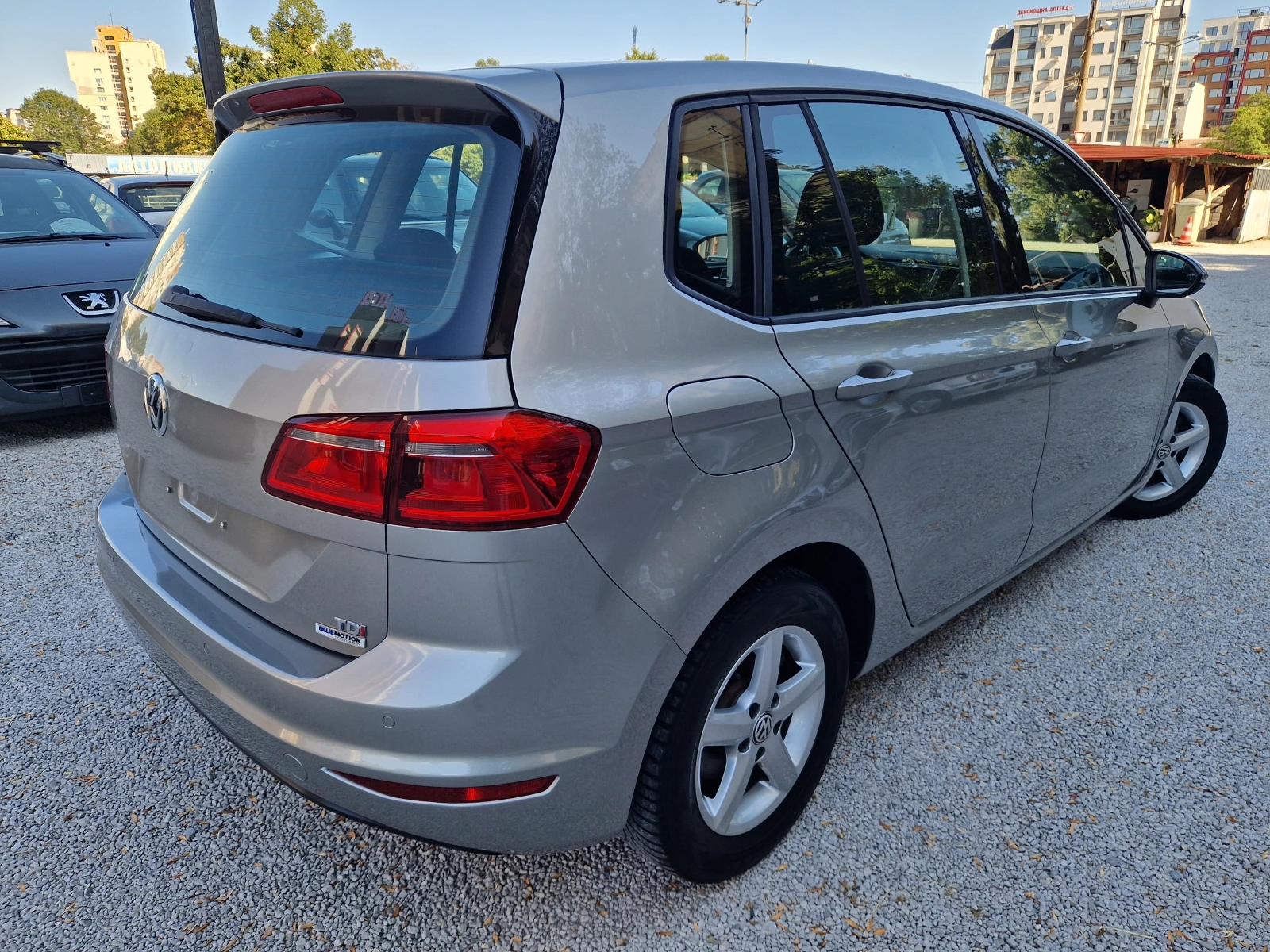 VW Golf Plus 1.6TDI SPORTSVAN - изображение 5
