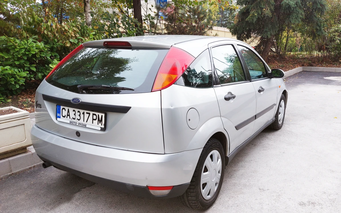 Ford Focus Zetec 1.6 - изображение 3