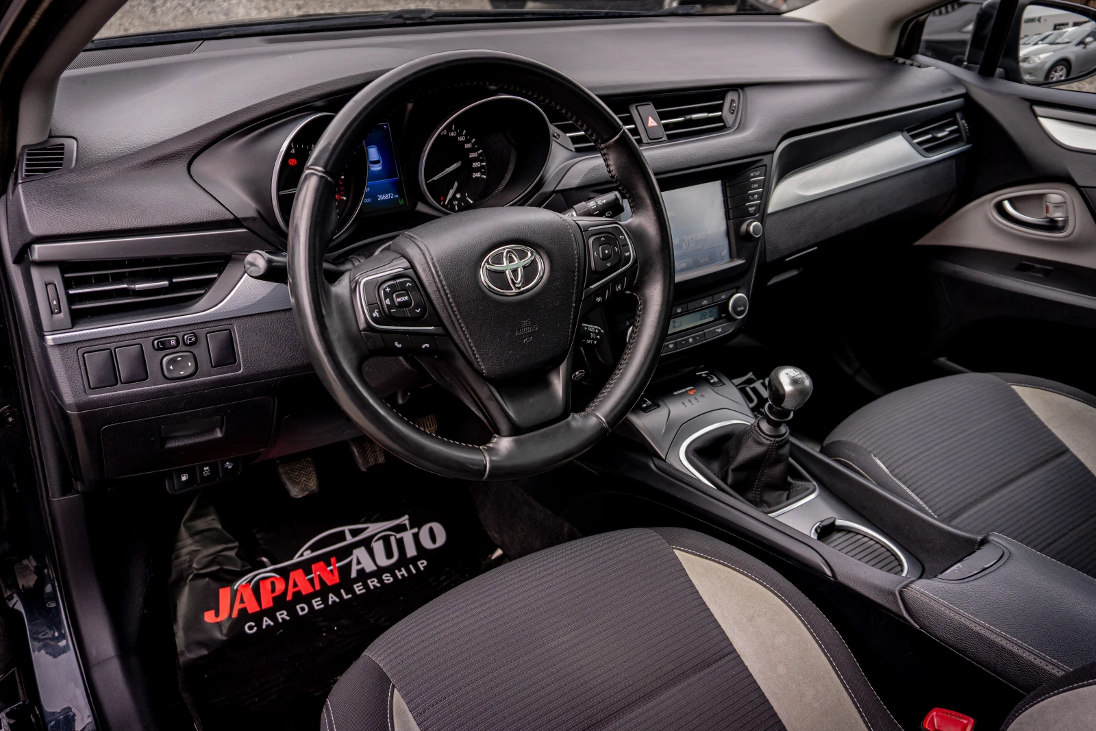 Toyota Avensis 1.8 VVT-i 2nd Facelift |    | Mobile.bg   7