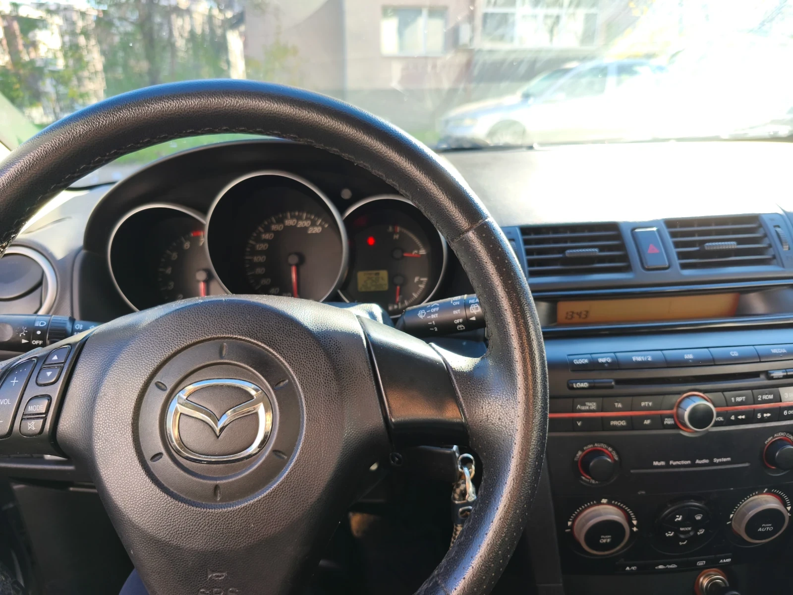 Mazda 3 1.6 - изображение 7