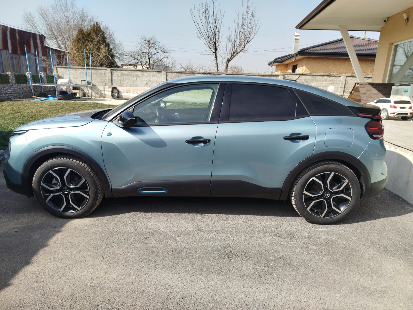 Citroen C4 e C4 , снимка 4 - Автомобили и джипове - 53708485