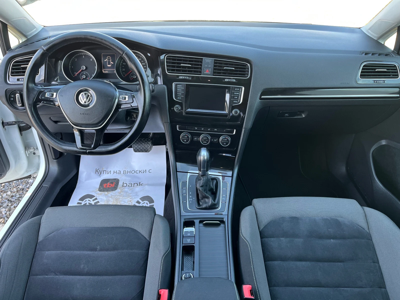 VW Golf 1.6 TDi AVTOMATiK, снимка 12 - Автомобили и джипове - 53730231
