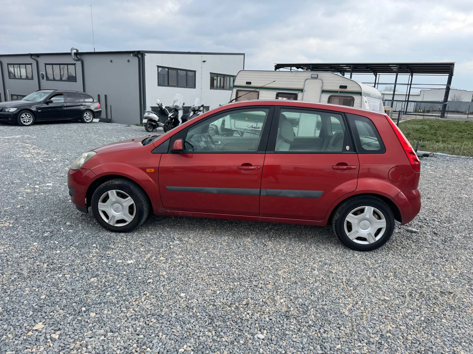 Ford Fiesta КЛИМАТИК!!!, снимка 8 - Автомобили и джипове - 53926576