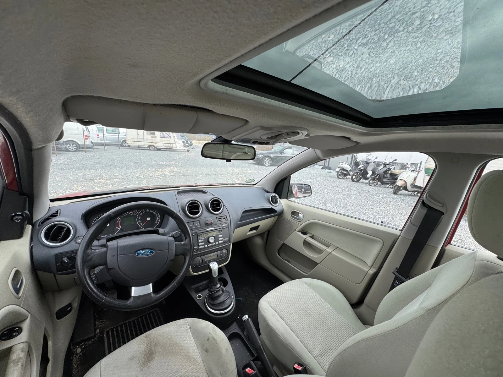 Ford Fiesta КЛИМАТИК!!!, снимка 9 - Автомобили и джипове - 53926576