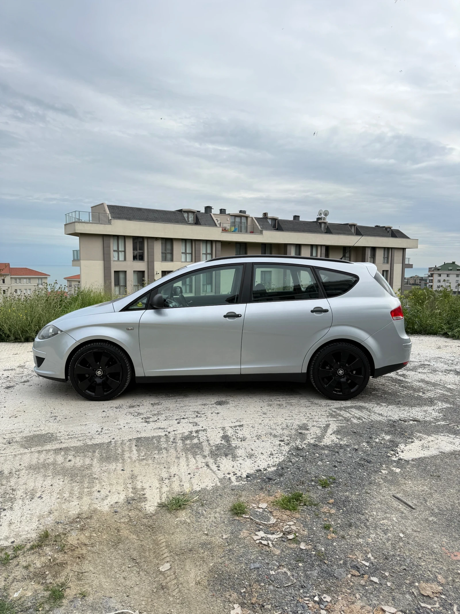 Seat Altea XL, 1.6 BSE, снимка 4 - Автомобили и джипове - 54296125