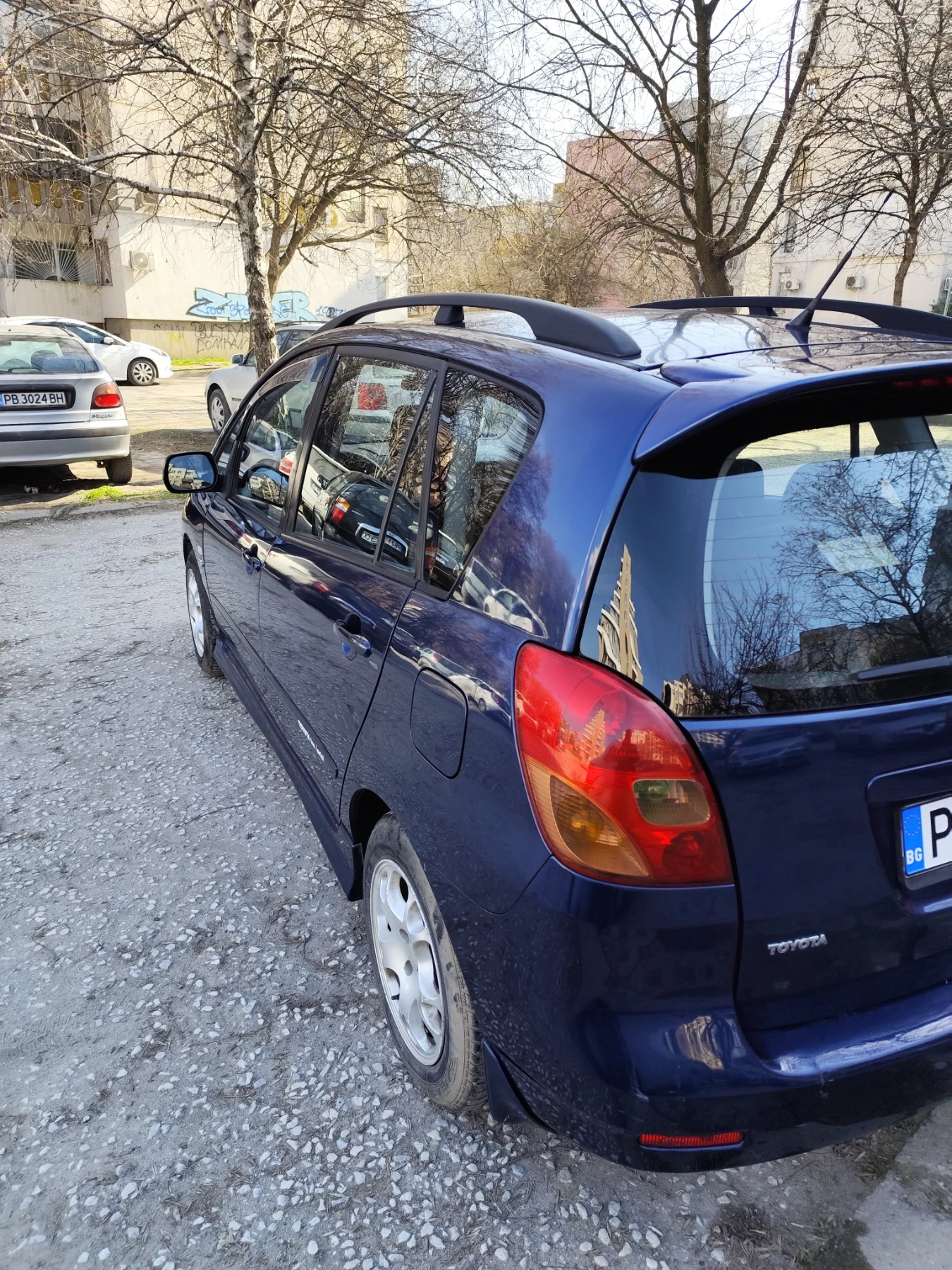 Toyota Corolla verso, снимка 3 - Автомобили и джипове - 54346897