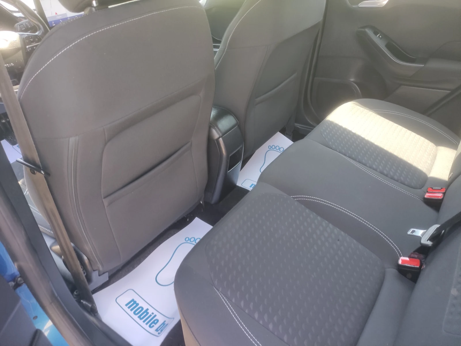 Ford Fiesta 1.5 tdci отличен  титаниум евро 6, снимка 10 - Автомобили и джипове - 55336889