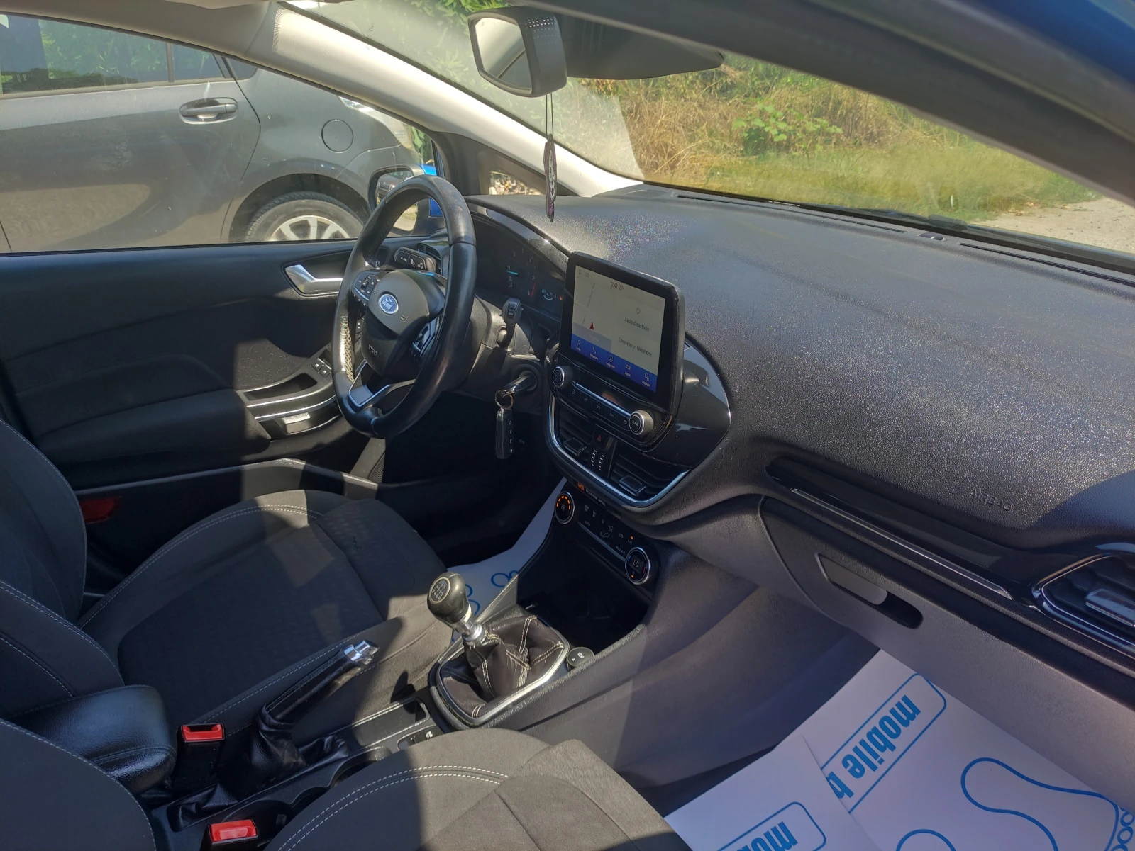 Ford Fiesta 1.5 tdci отличен  титаниум евро 6, снимка 9 - Автомобили и джипове - 55336889