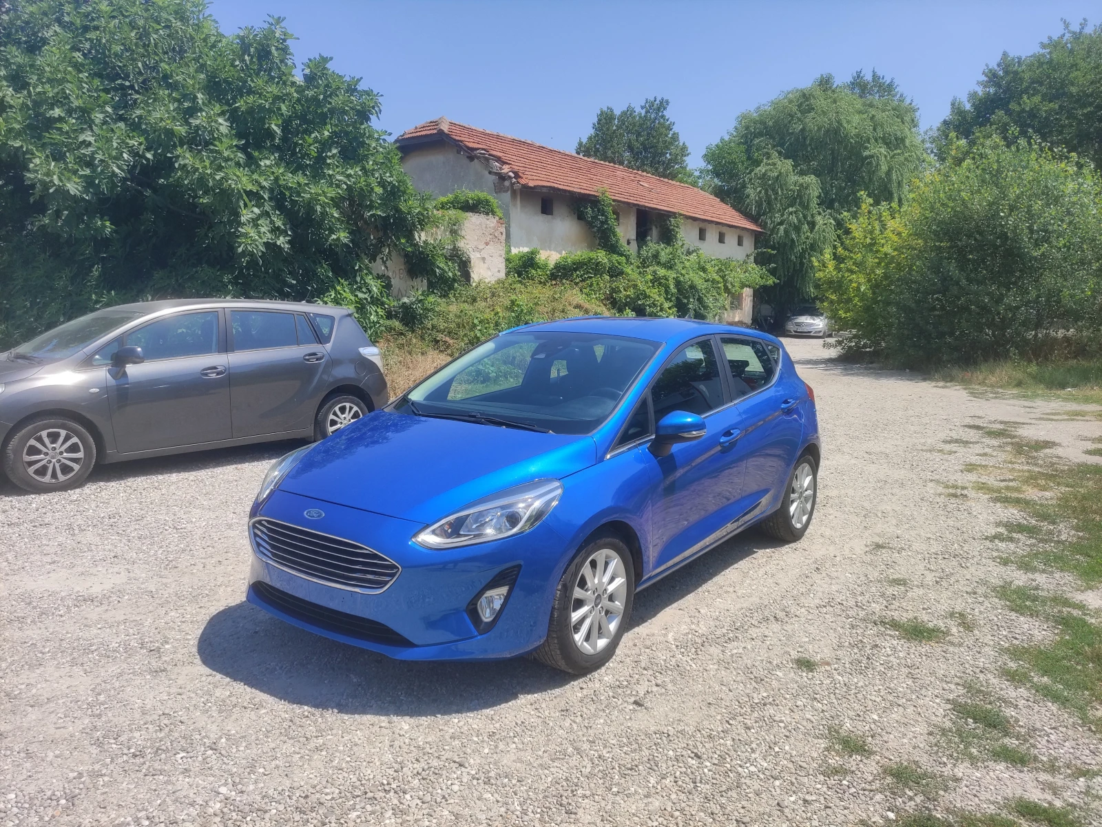 Ford Fiesta 1.5 tdci отличен  титаниум евро 6, снимка 3 - Автомобили и джипове - 55336889