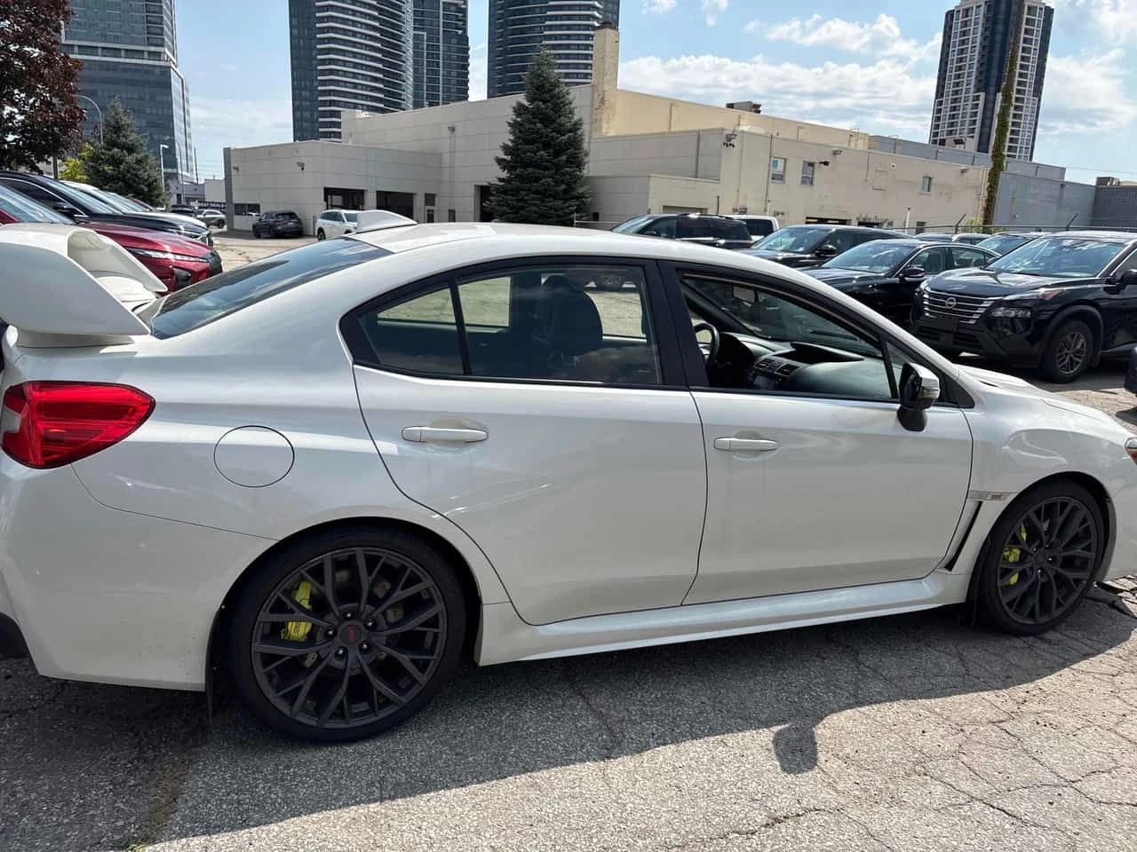 Subaru WRX * STI Sport * CARFAX * БЕЗ ПЪРВОНАЧАЛНА ВНОСКА, снимка 3 - Автомобили и джипове - 55670757