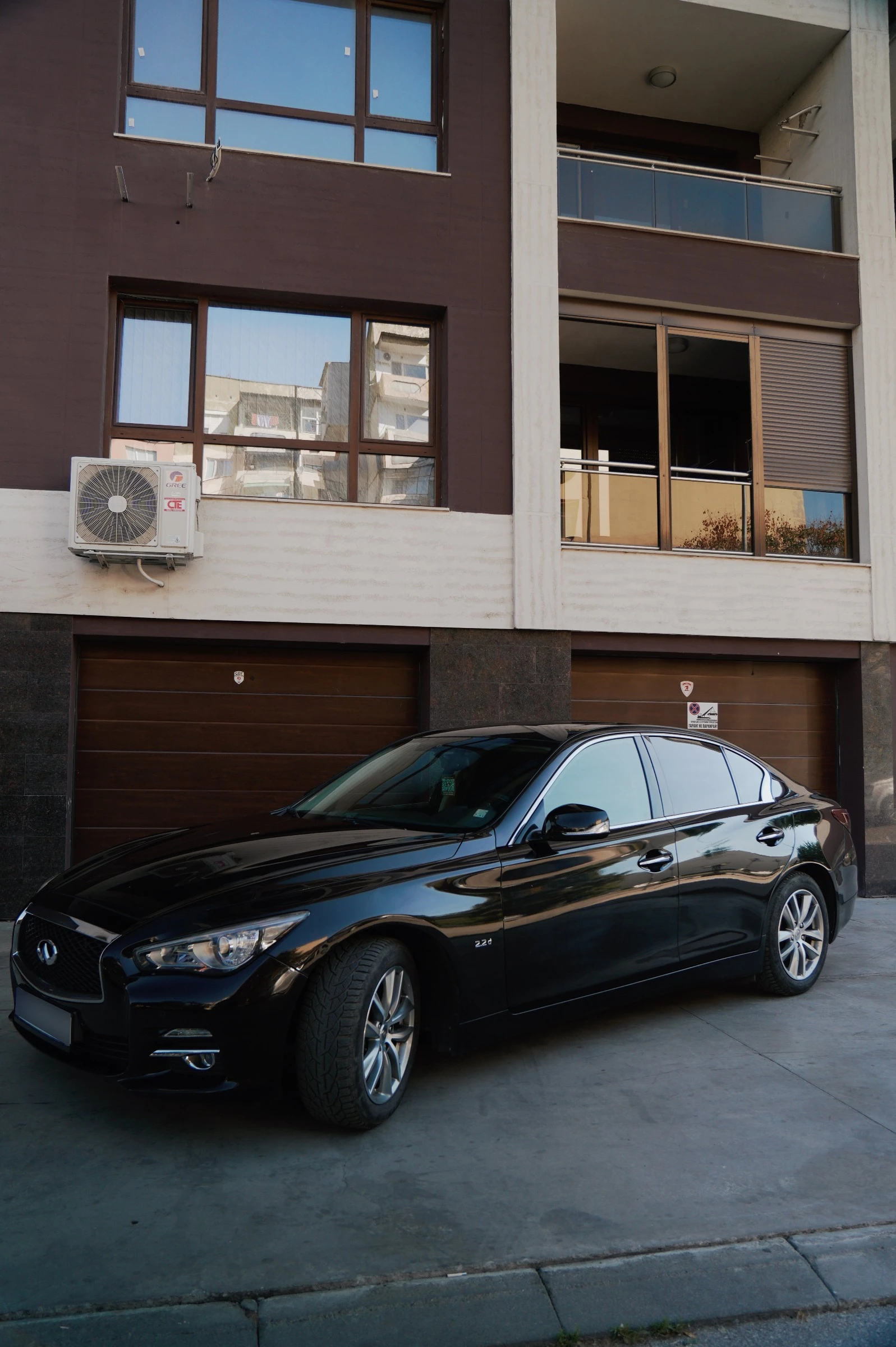 Infiniti Q50, снимка 2 - Автомобили и джипове - 55992105