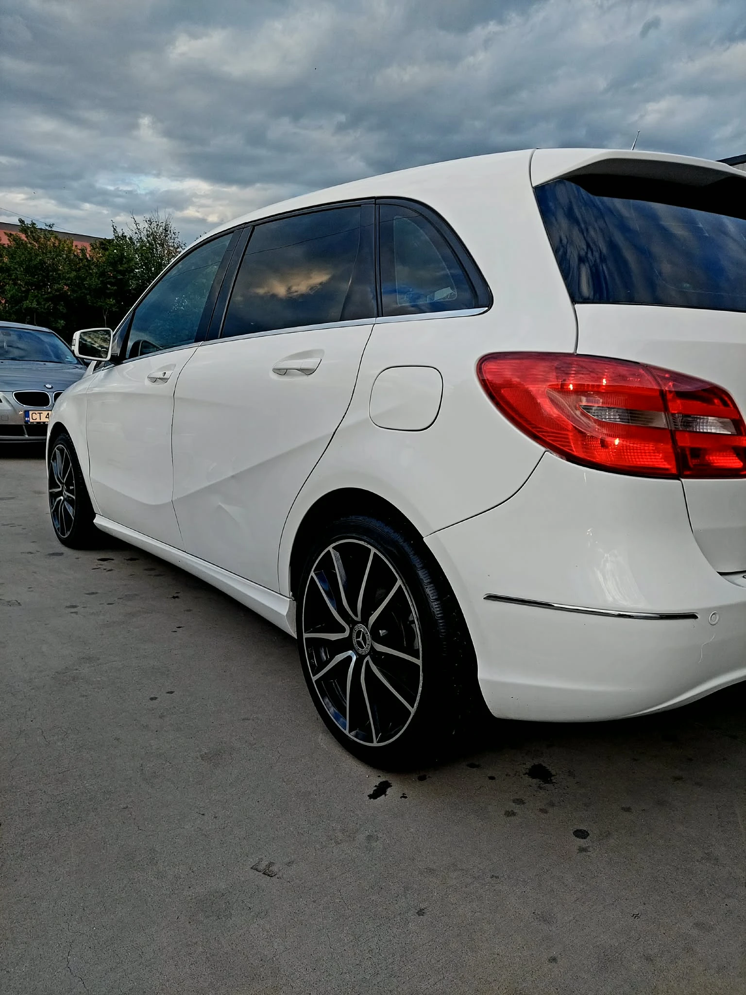 Mercedes-Benz B 180 CDI, снимка 9 - Автомобили и джипове - 56008637