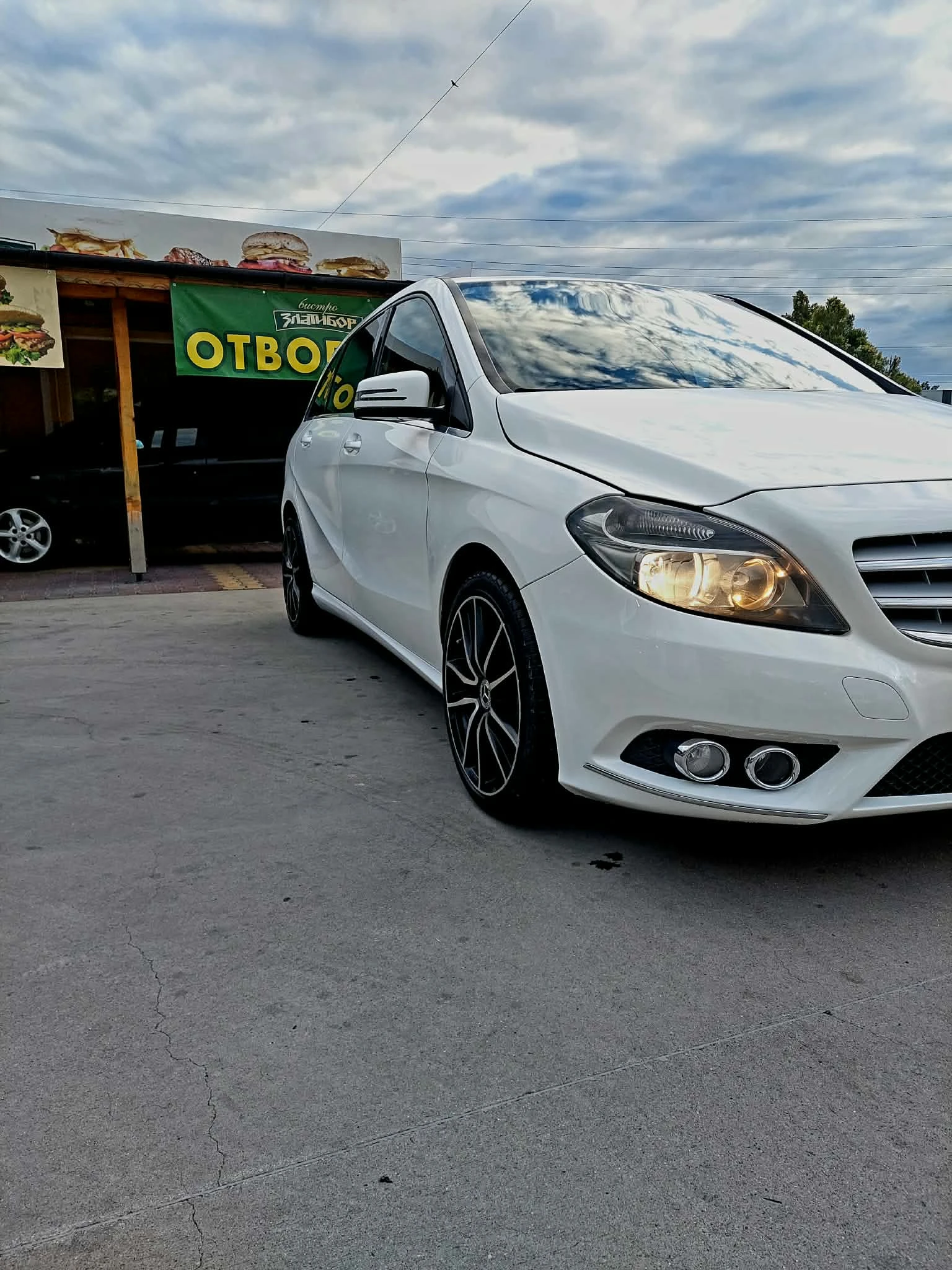 Mercedes-Benz B 180 CDI, снимка 7 - Автомобили и джипове - 56008637