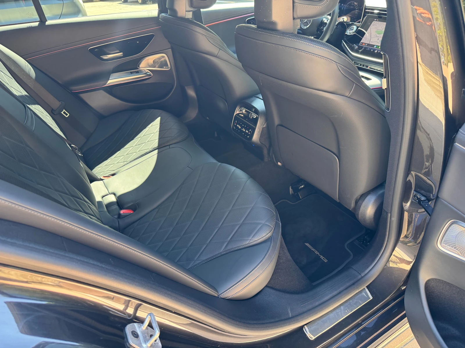 Mercedes-Benz E 400, снимка 11 - Автомобили и джипове - 56210401