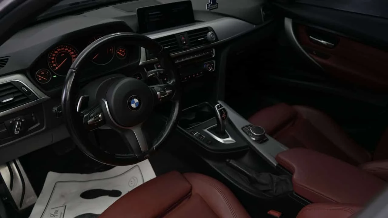 BMW 340 i 4dr Sdn xDrive AWD * CARFAX * , снимка 10 - Автомобили и джипове - 56325360