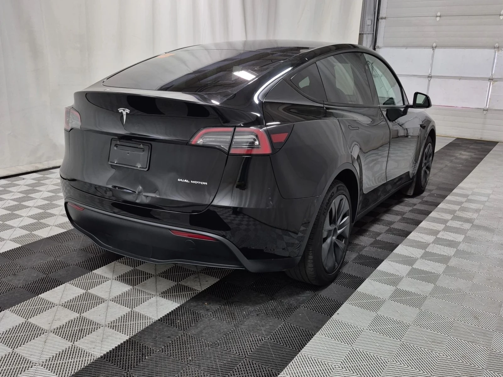 Tesla Model Y, снимка 3 - Автомобили и джипове - 56716955
