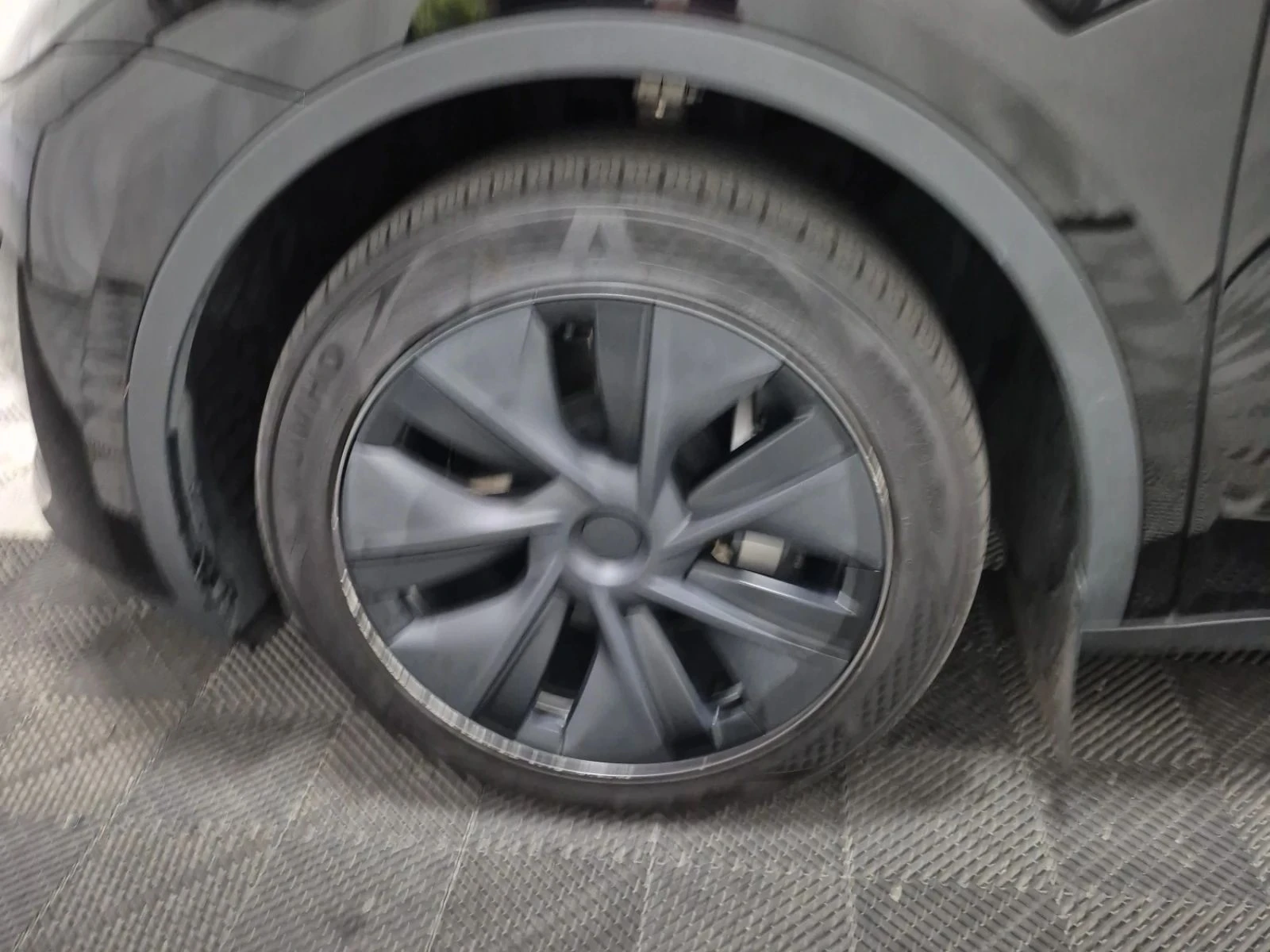 Tesla Model Y, снимка 7 - Автомобили и джипове - 56716955