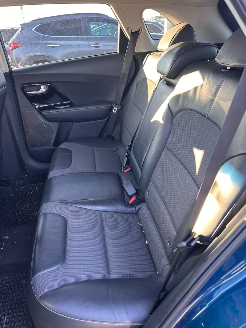 Kia Niro 1.6i HYBRID AVTOMAT/NAVI/KOJA EURO 6, снимка 10 - Автомобили и джипове - 52416072