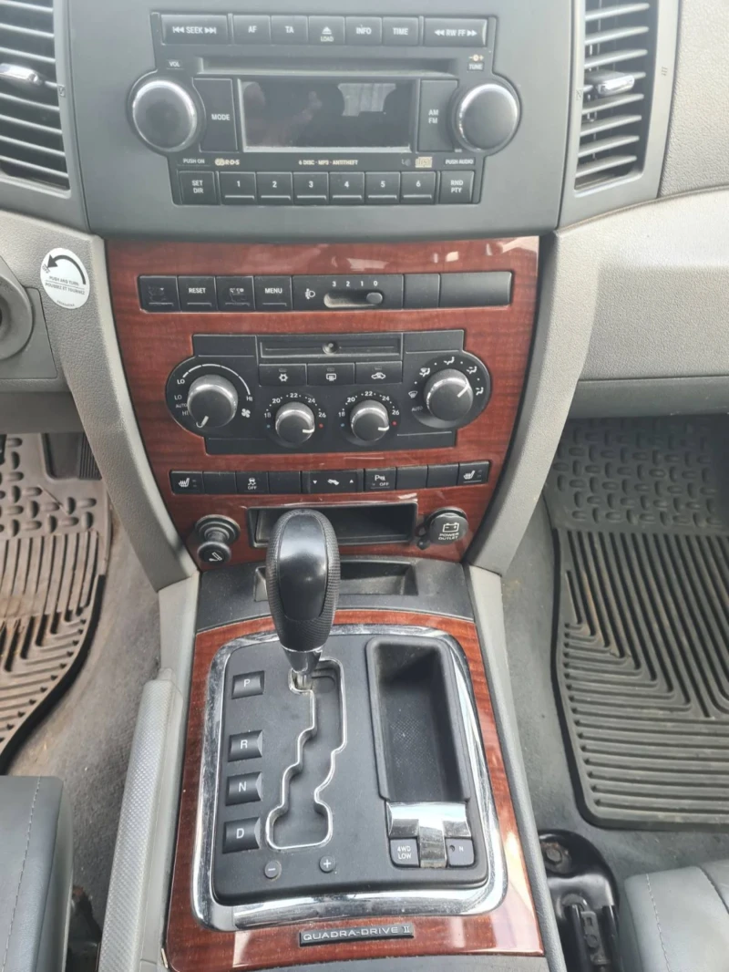 Jeep Cherokee, снимка 9 - Автомобили и джипове - 53121303