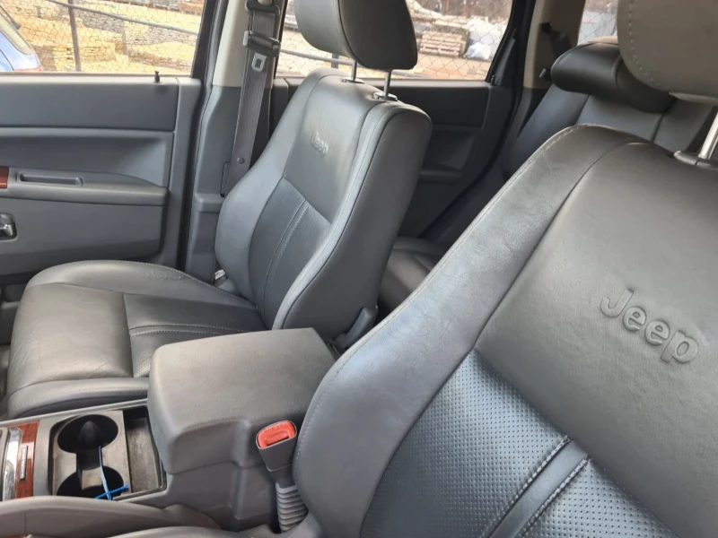 Jeep Cherokee, снимка 6 - Автомобили и джипове - 53121303