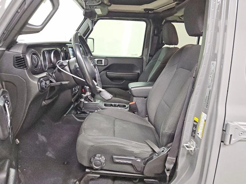 Jeep Wrangler, снимка 7 - Автомобили и джипове - 54657868