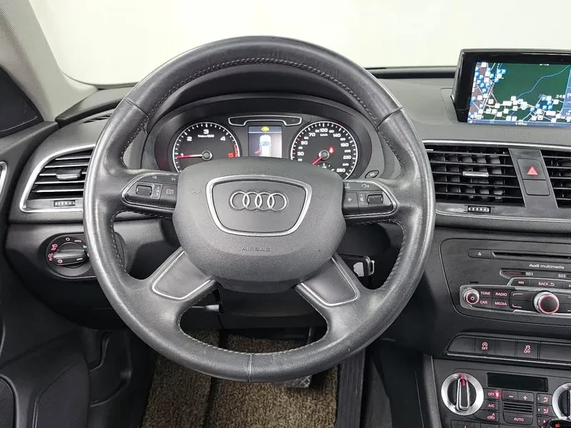 Audi Q3, снимка 13 - Автомобили и джипове - 55128652
