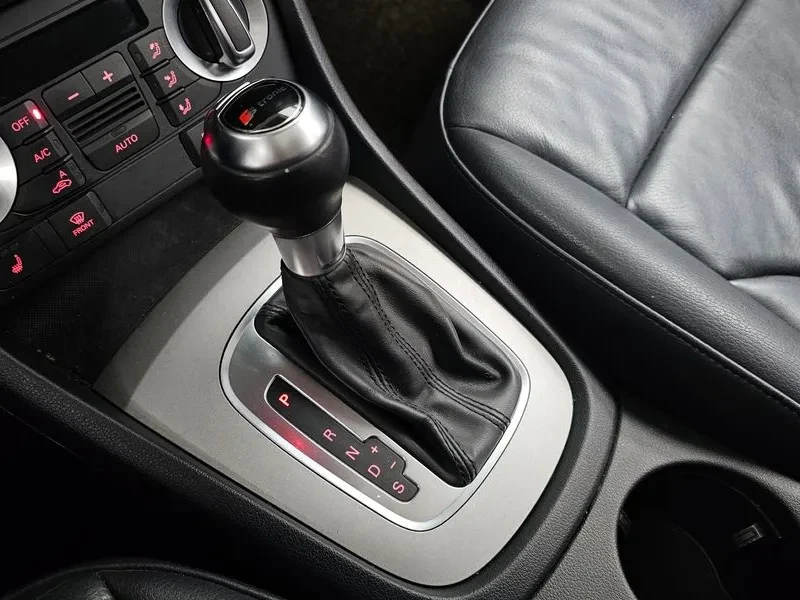 Audi Q3, снимка 9 - Автомобили и джипове - 55128652