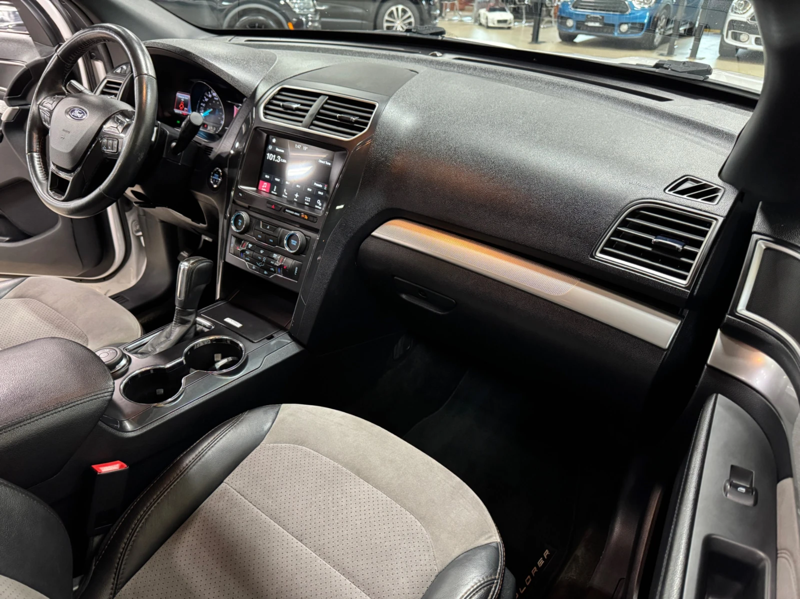 Ford Explorer 4x4 / XLT / PANO / 7 Seats | Mobile.bg   14