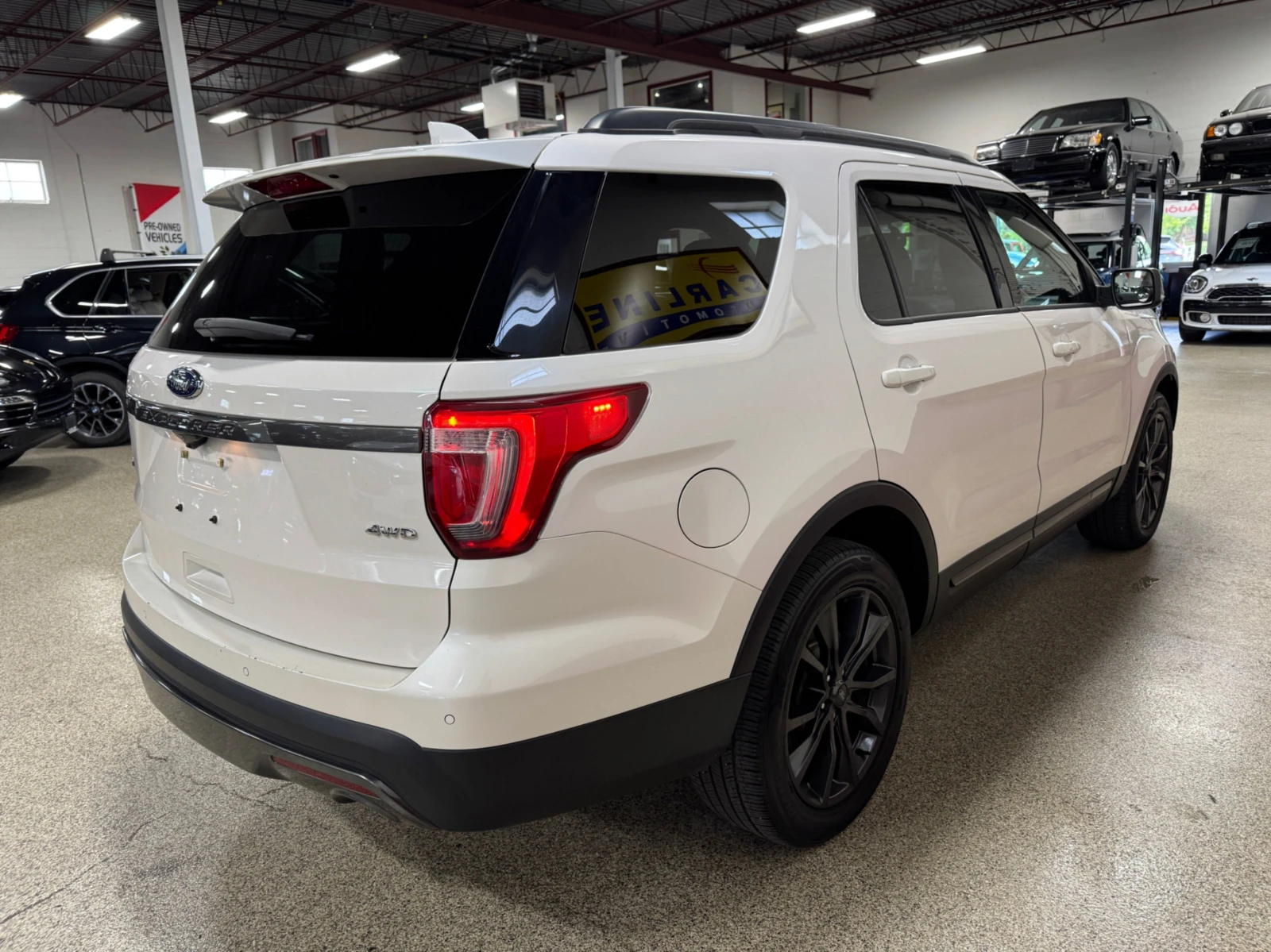 Ford Explorer 4x4 / XLT / PANO / 7 Seats - изображение 4
