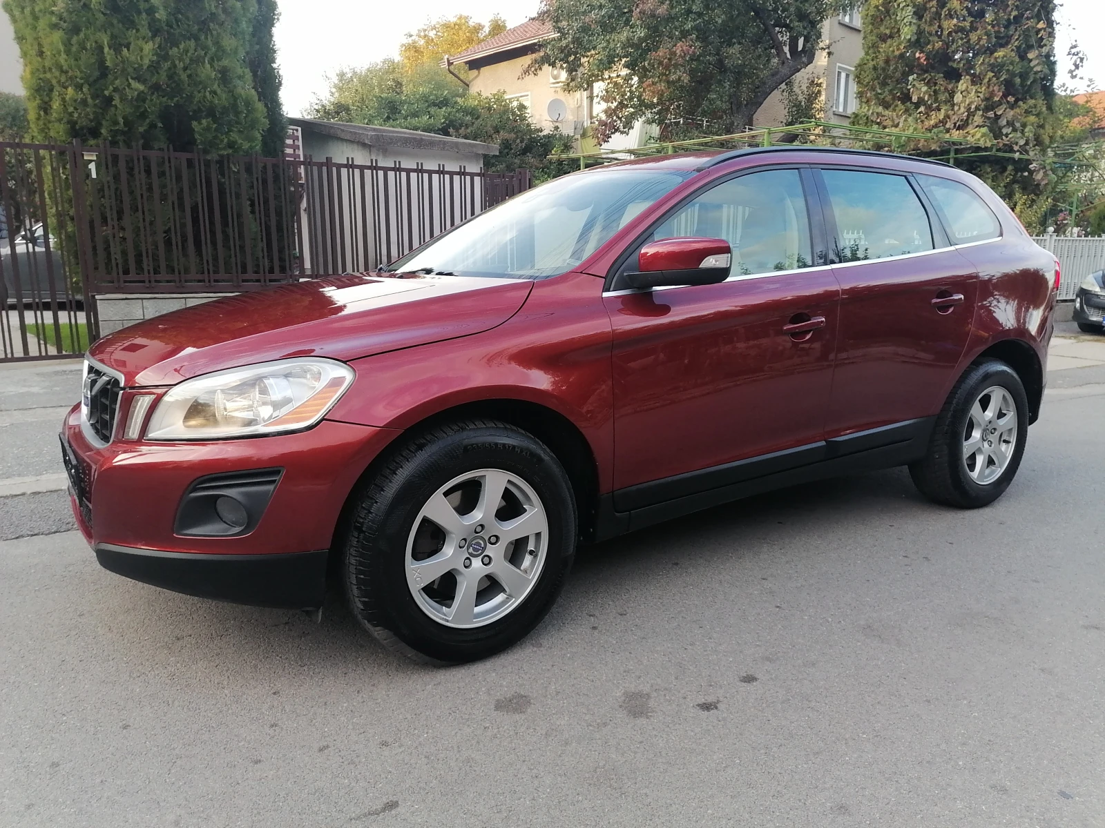Volvo XC60 3.0i T6 AWD - изображение 4