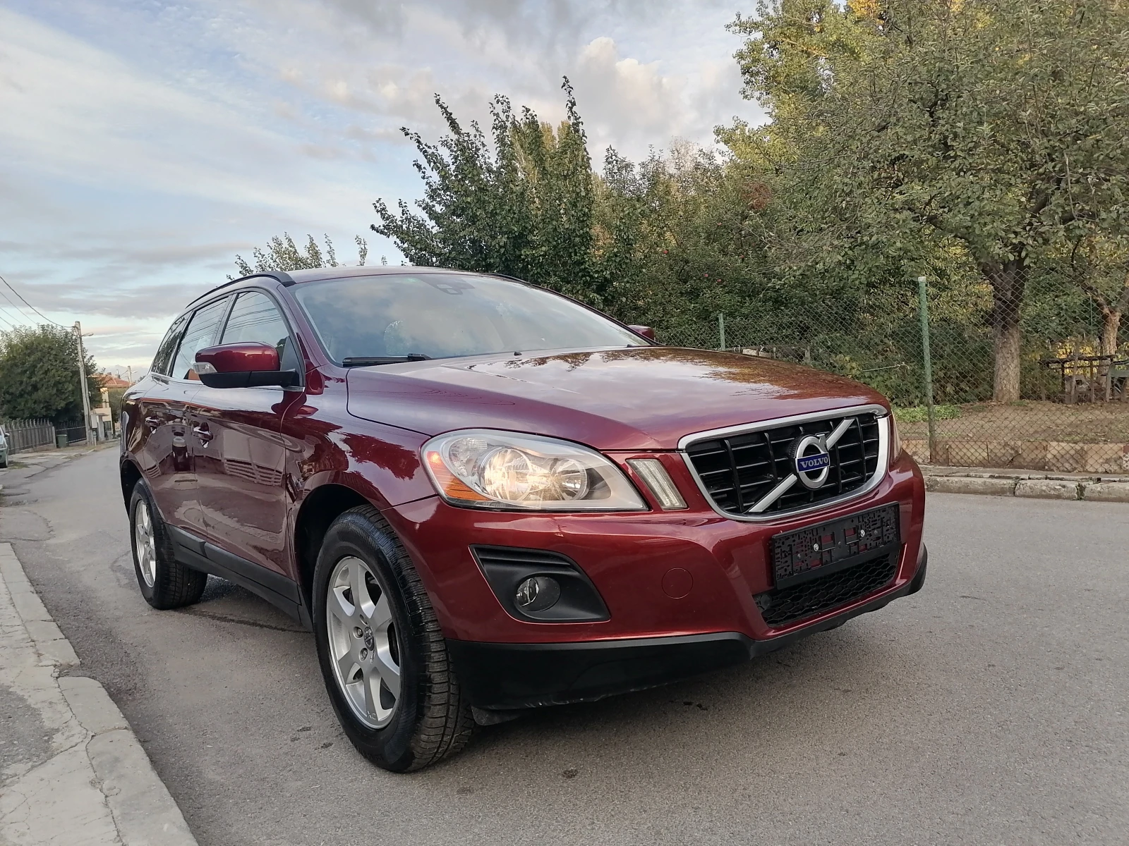 Volvo XC60 3.0i T6 AWD - изображение 2