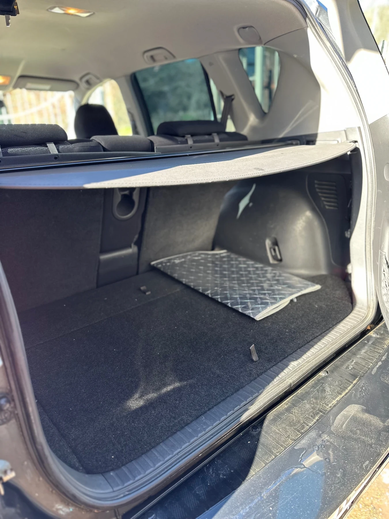 Toyota Rav4, снимка 9 - Автомобили и джипове - 54066409