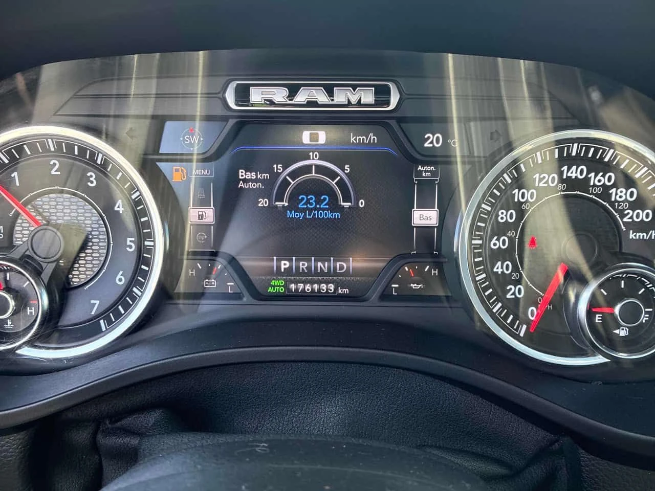 Dodge RAM 1500 * Sport * PANO* KEYLESS* �������*  | Mobile.bg � ����������� 8