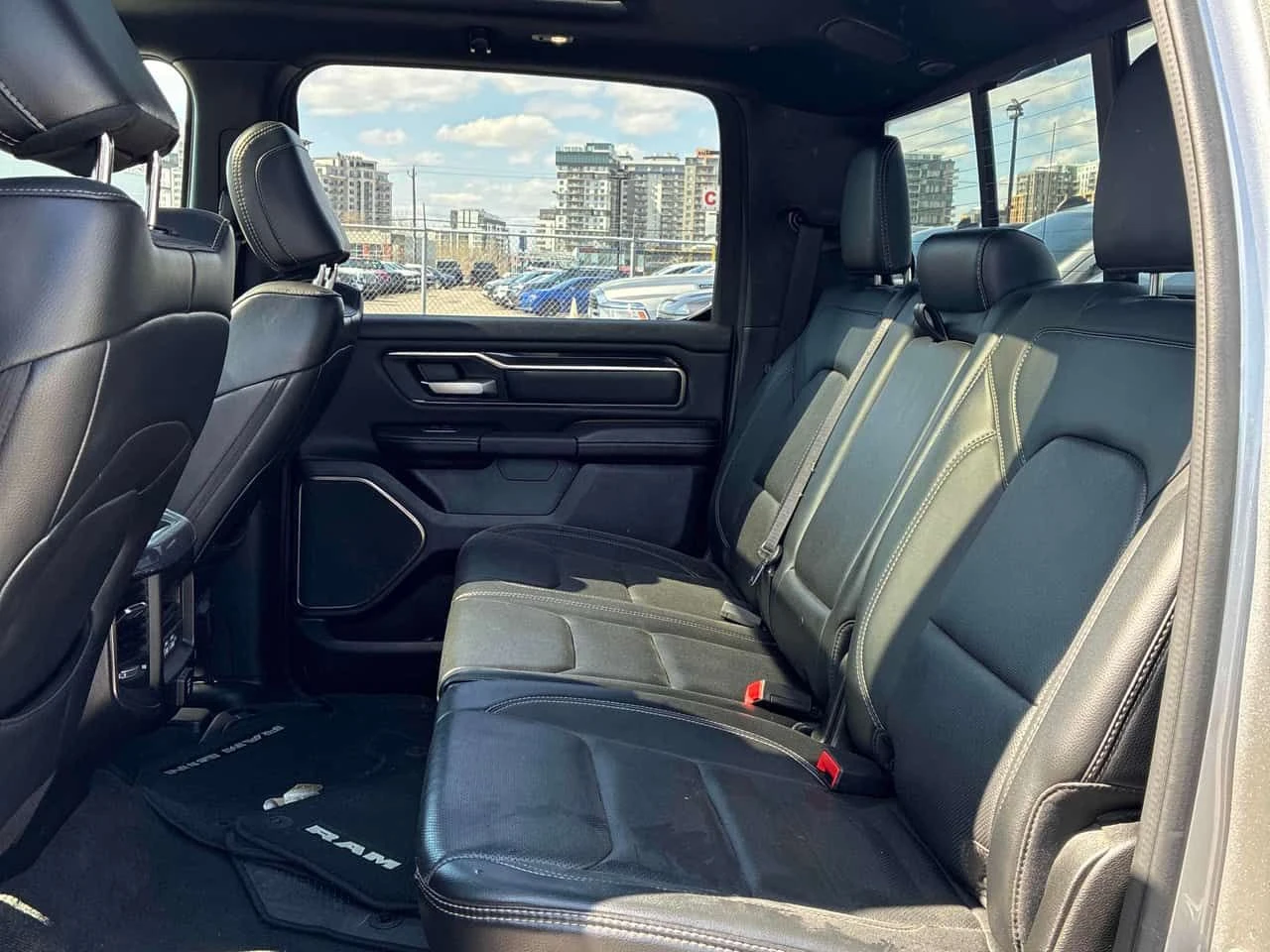 Dodge RAM 1500 * Sport * PANO* KEYLESS* �������*  | Mobile.bg � ����������� 17