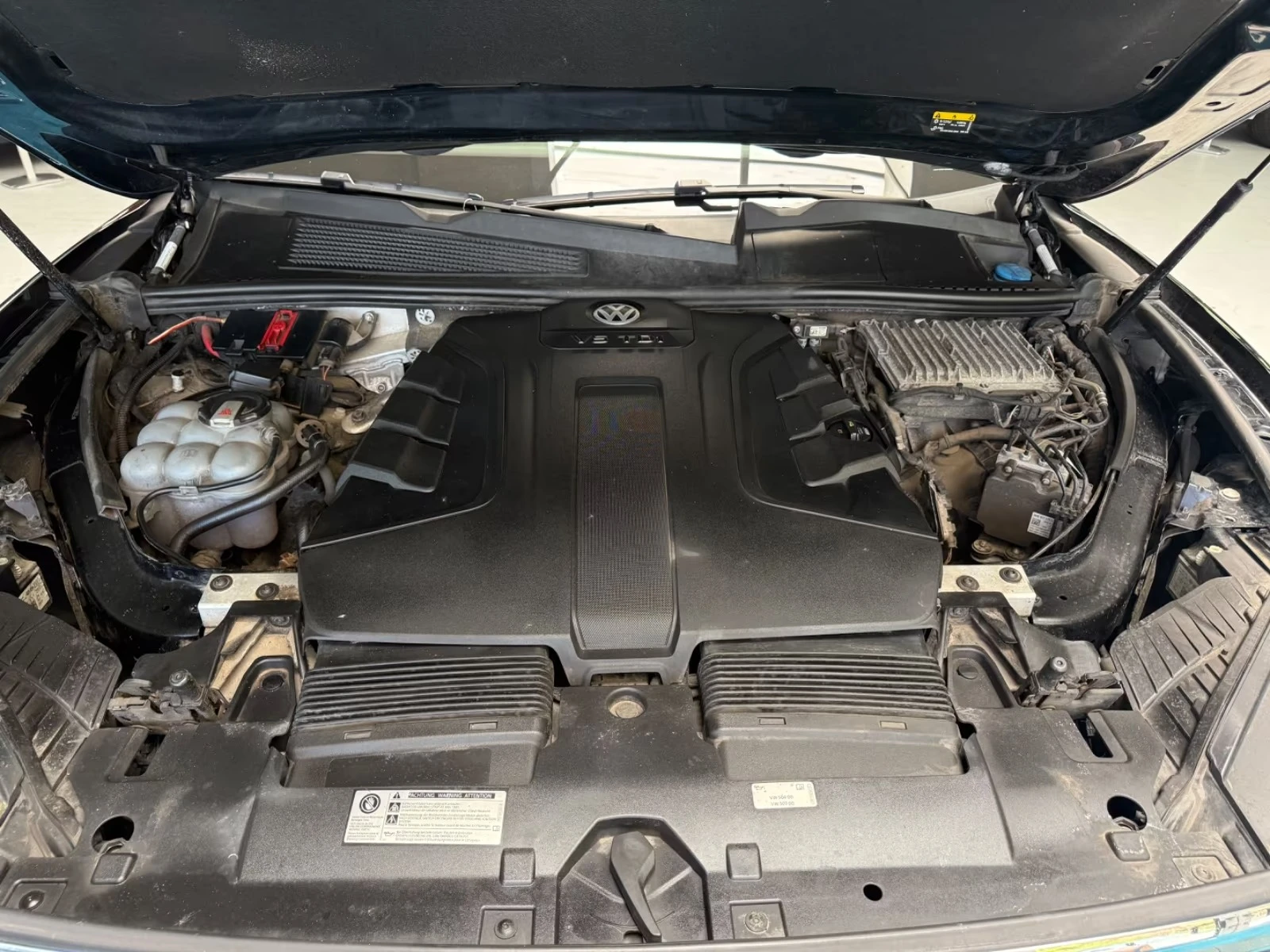 VW Touareg 286hp TOP-NAVI-PANO, снимка 14 - Автомобили и джипове - 54383381