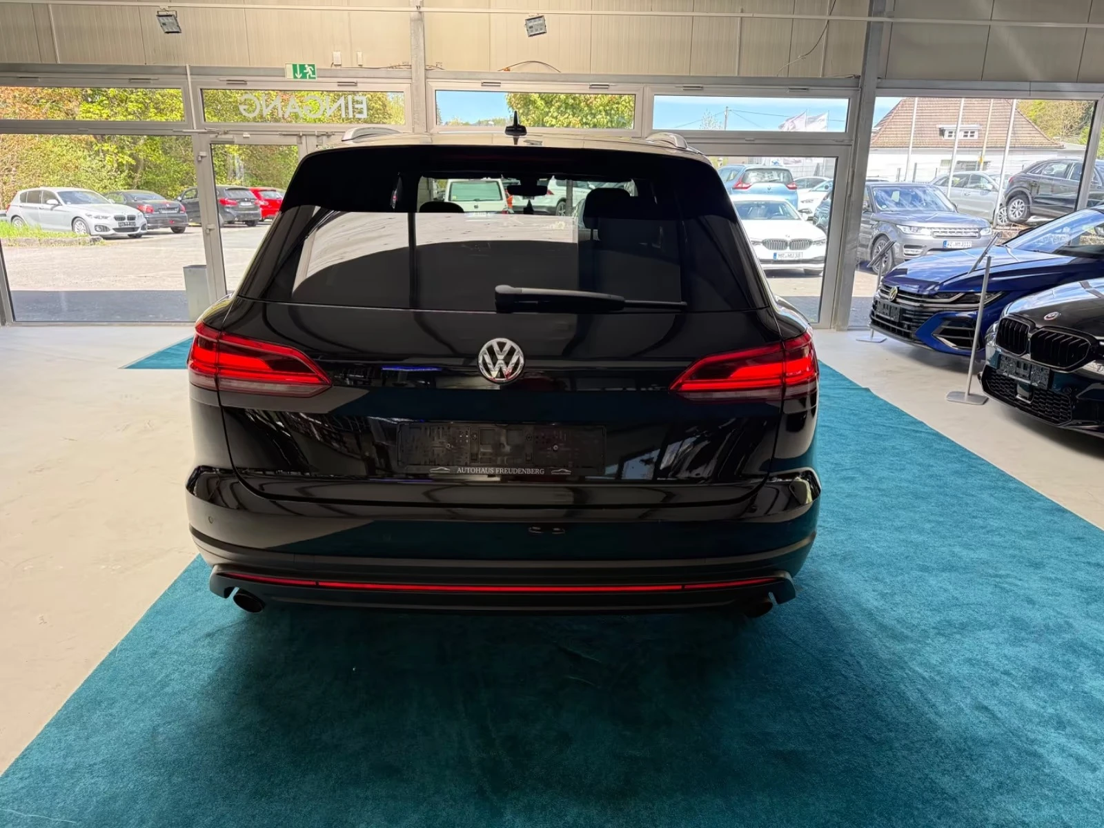 VW Touareg 286hp TOP-NAVI-PANO, снимка 6 - Автомобили и джипове - 54383381