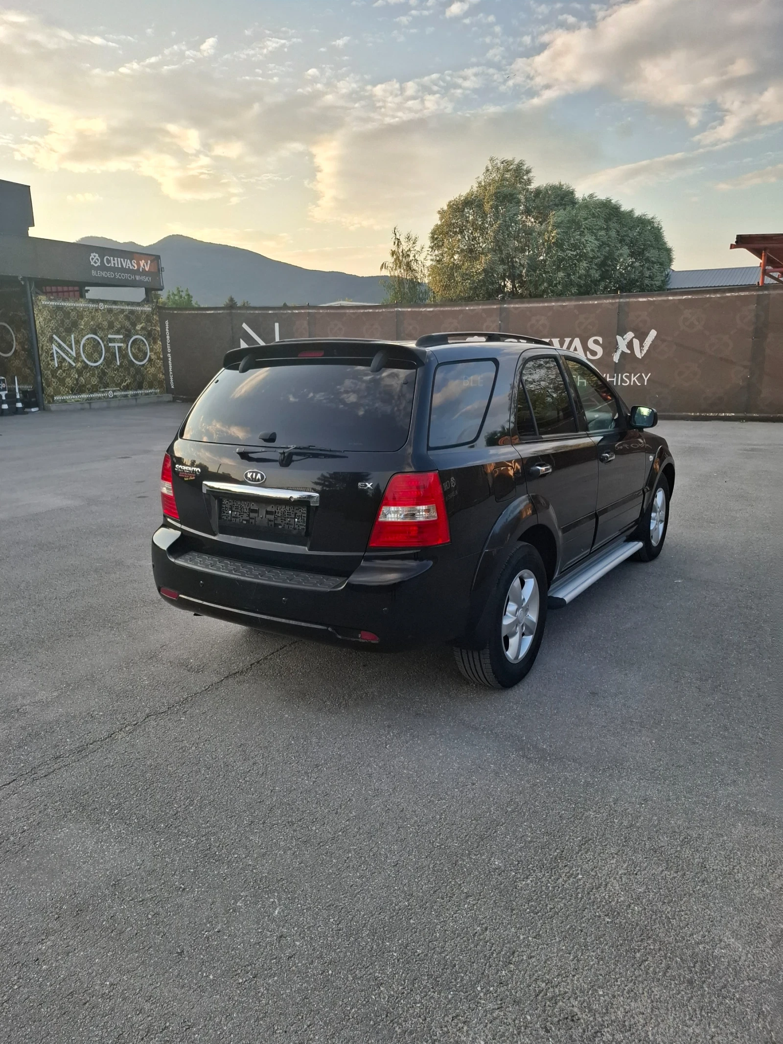 Kia Sorento 2.5CRDI 170к.с АВТОМАТИК 4Х4 , снимка 6 - Автомобили и джипове - 55436383