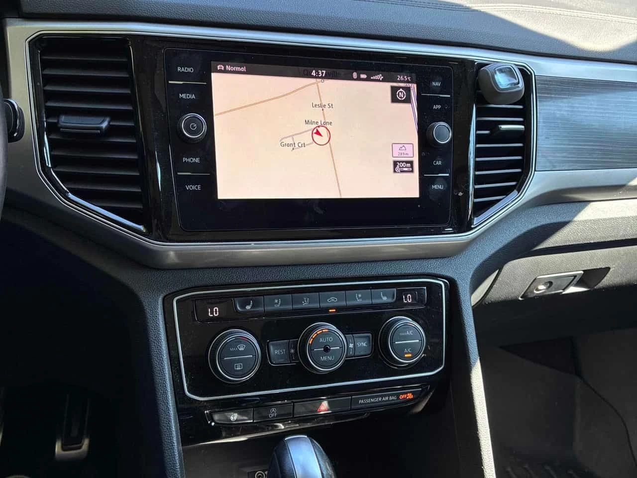 VW Atlas * Highline * CARFAX * ЦЕНА ДО БГ, снимка 12 - Автомобили и джипове - 55491694