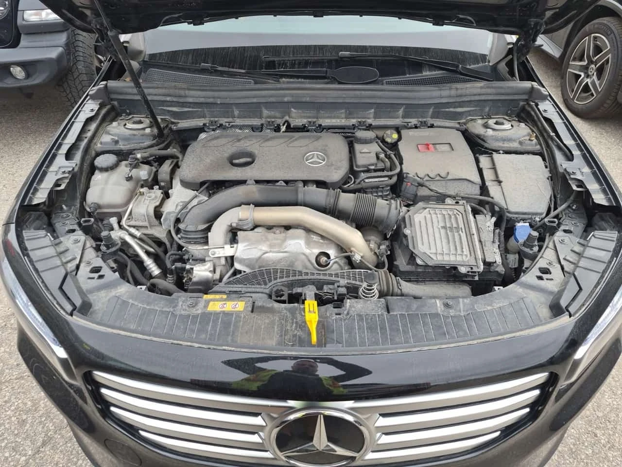 Mercedes-Benz GLB * 4MATIC * ACTIVE PARK ASSIST * BLIND SPOT * , снимка 16 - Автомобили и джипове - 56271354