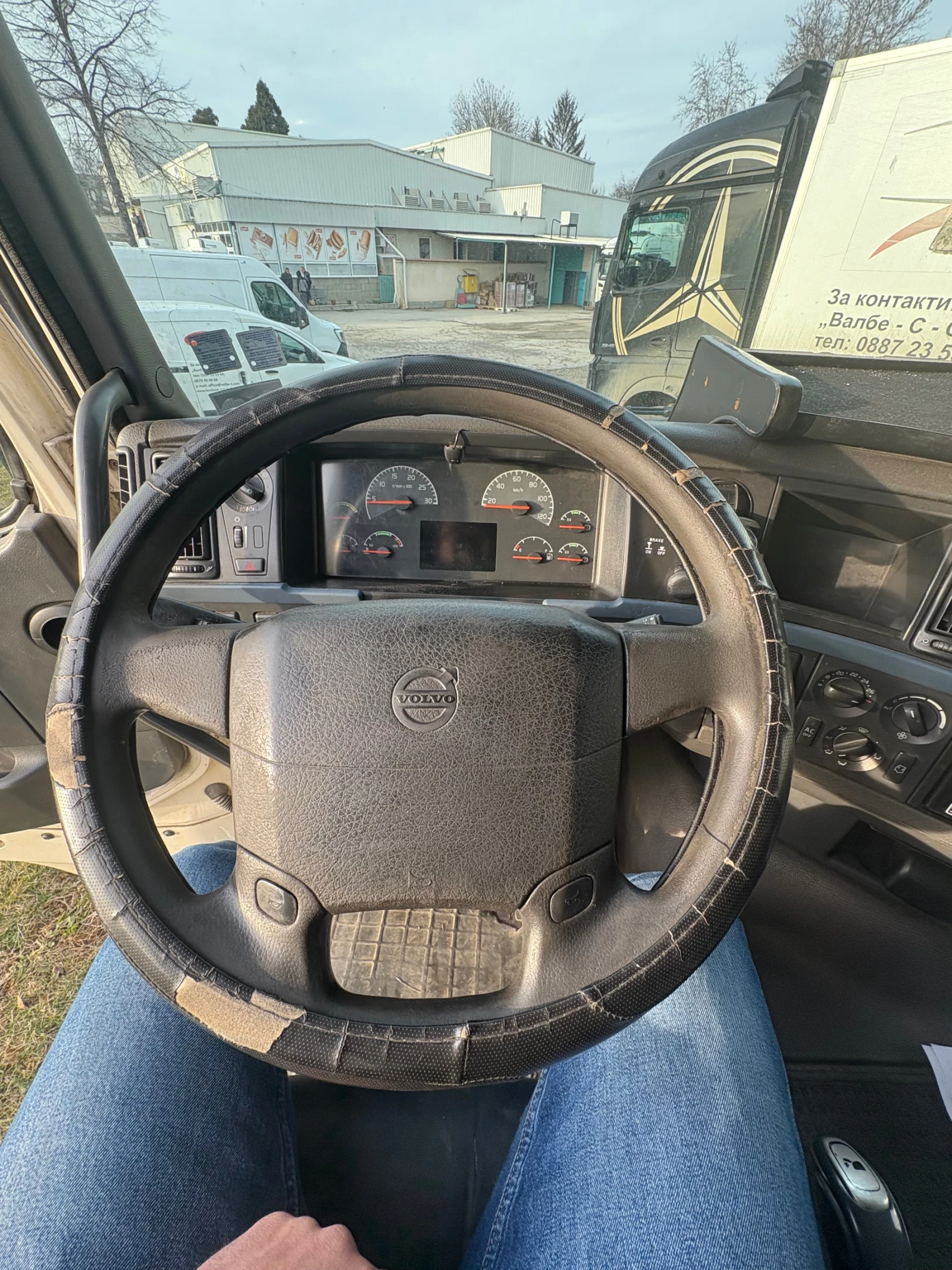 Volvo Fh 12  - изображение 8