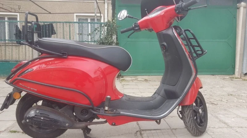 Vespa Primavera 50 4т , снимка 4 - Мотоциклети и мототехника - 52992250