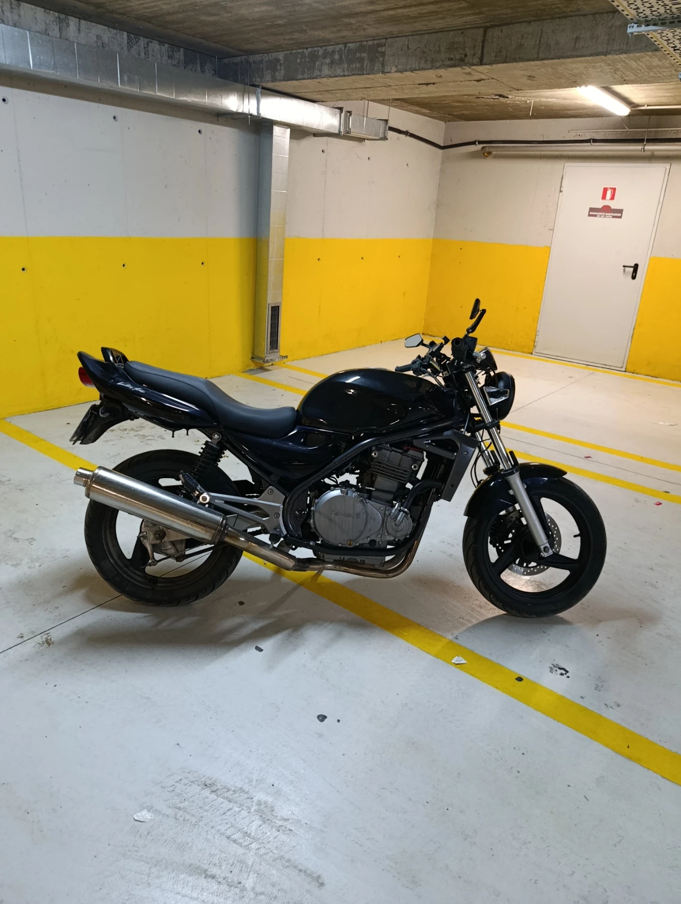 Kawasaki ER, снимка 5 - Мотоциклети и мототехника - 53929502